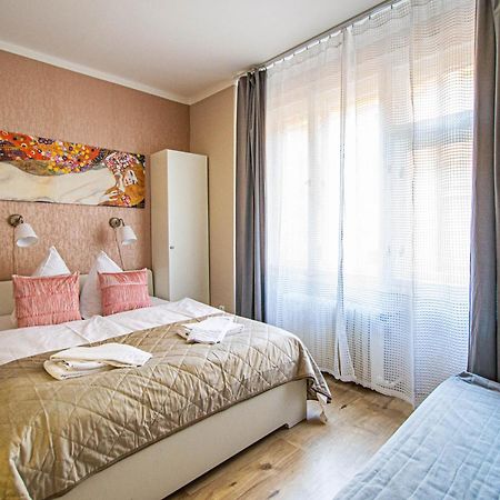 Old Town Rybna Apt By Ruterra براغ المظهر الخارجي الصورة